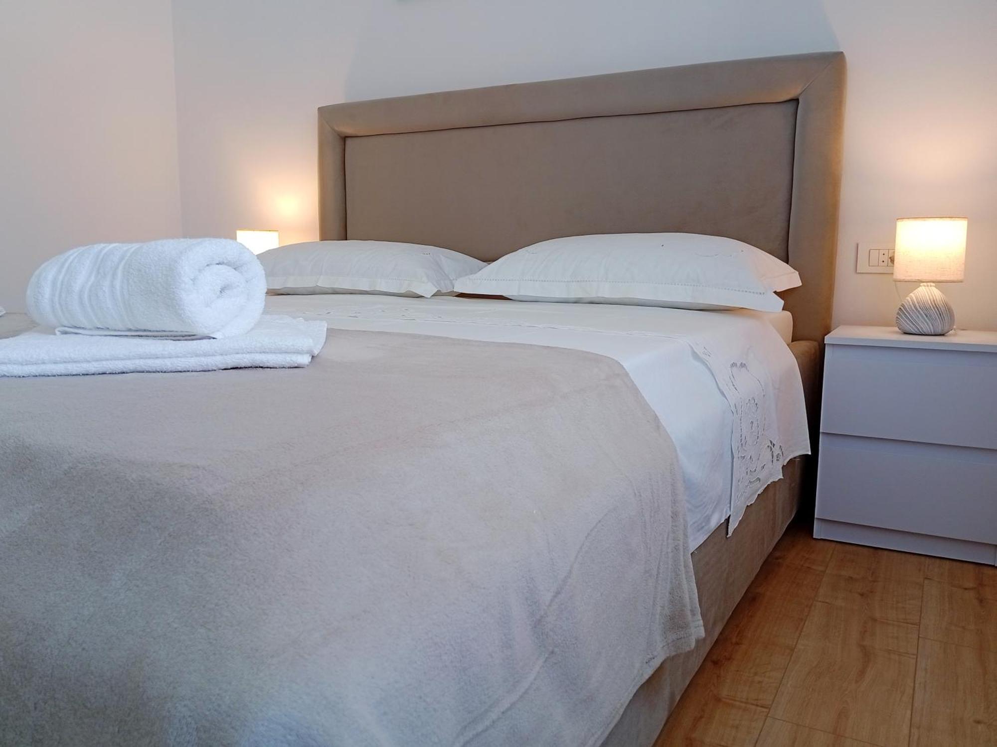 Apartments Villa Odesa With Shared Pool Zára Kültér fotó