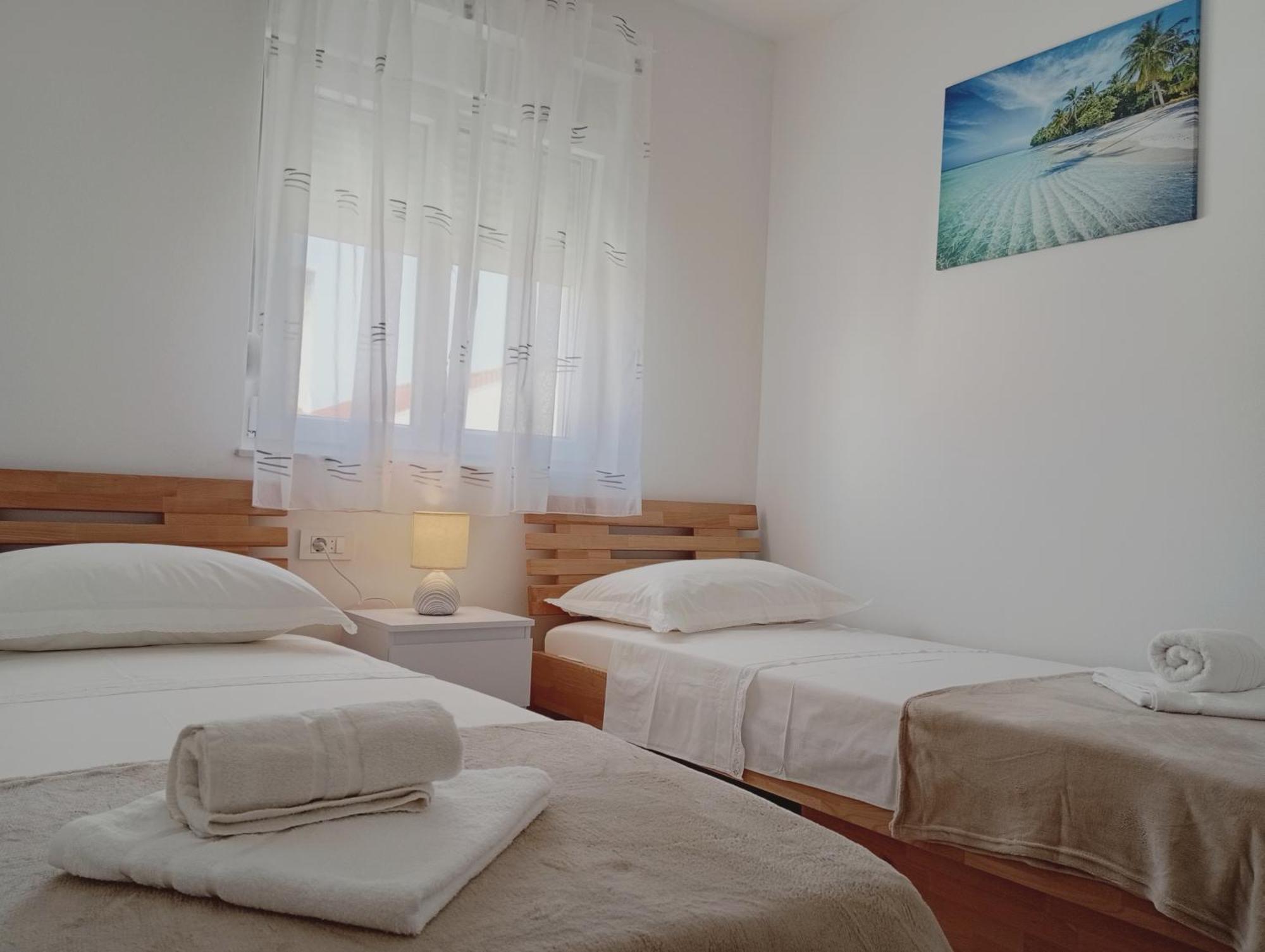 Apartments Villa Odesa With Shared Pool Zára Szoba fotó