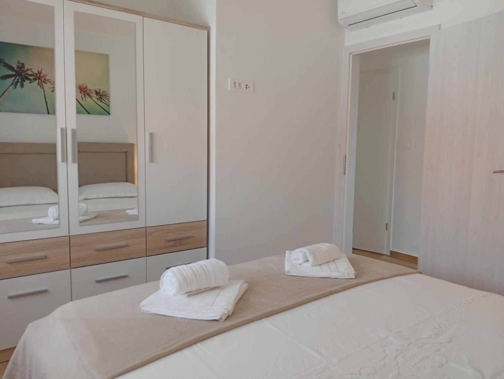 Apartments Villa Odesa With Shared Pool Zára Szoba fotó
