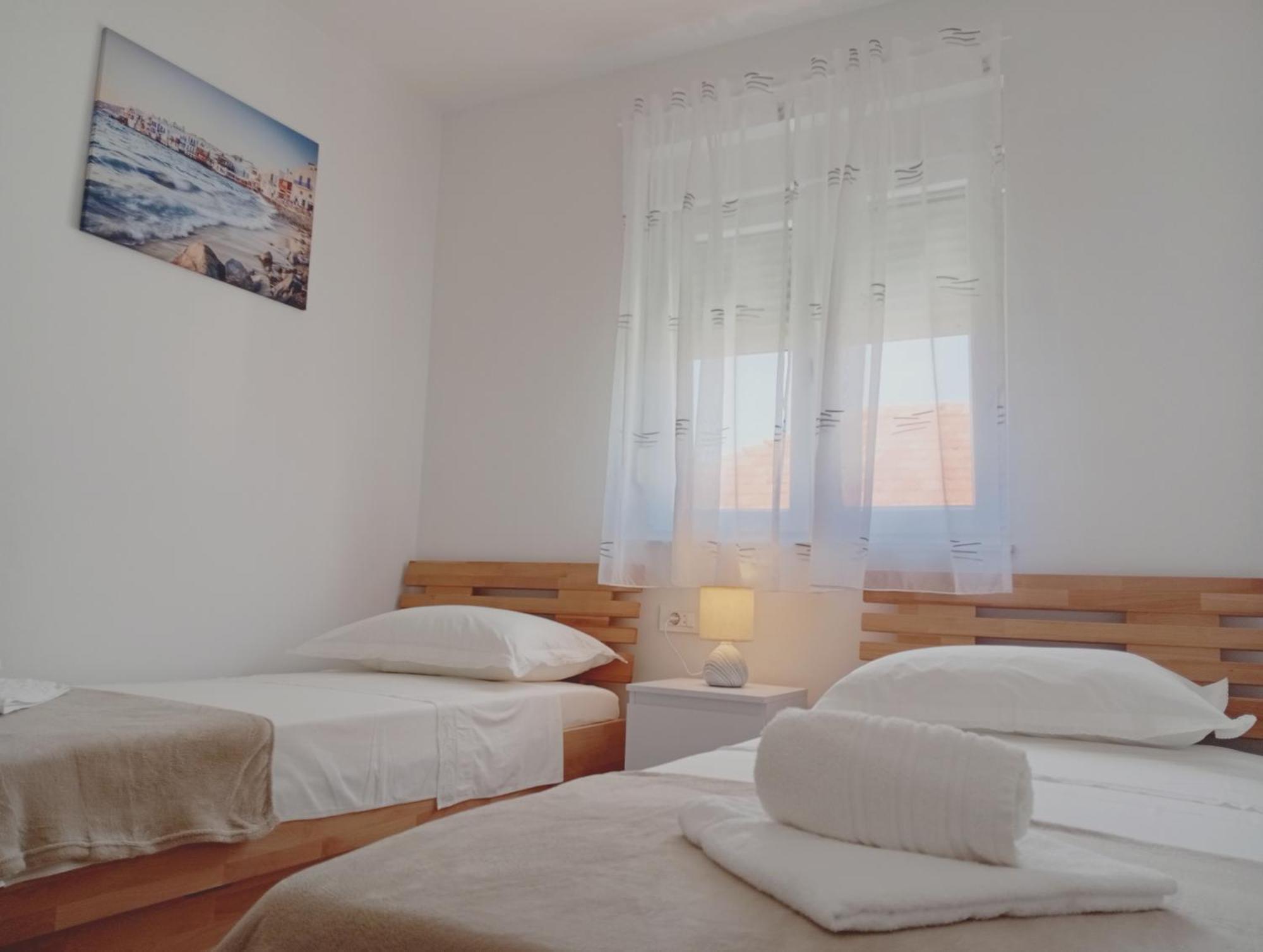Apartments Villa Odesa With Shared Pool Zára Szoba fotó